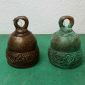R020 д ´͡  Bronze Bell with Ancient Flower design